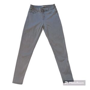 DENIM&CO Gray Skinny Jean US Size 6